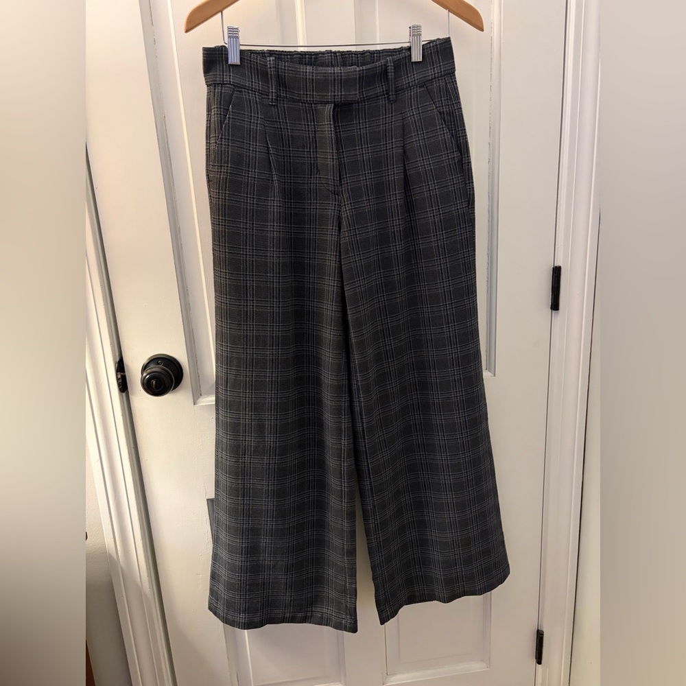 Gray Plaid Wide-Leg Trousers flatfront stretch waist academiapreppy office